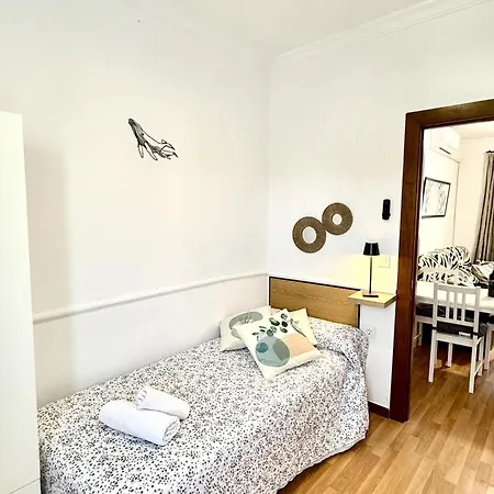 3 Hermanos By Staycare Rota